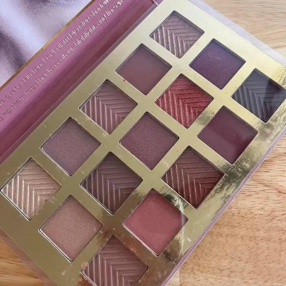 Ellen-tracy Pink and Purple Makeup
